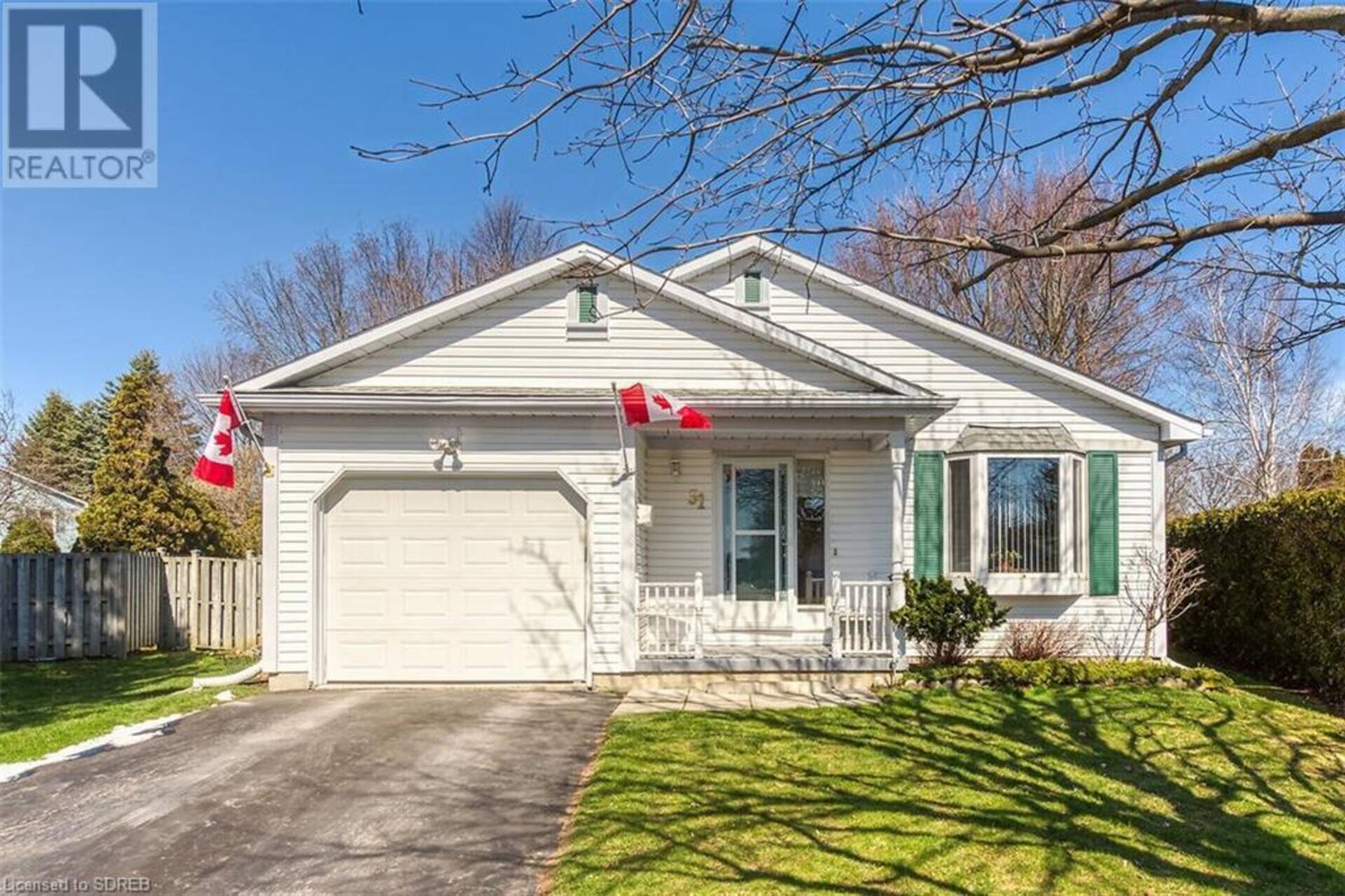 31 LESLIE Avenue Port Dover