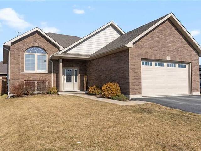 284 DONLY DRIVE SOUTH Simcoe Ontario