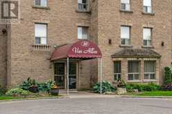 10 Van Allen AVENUE Unit# 402 Chatham