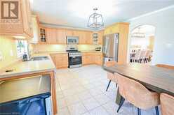 905 WOODBINE Court Kitchener