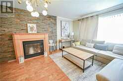 905 WOODBINE Court Kitchener