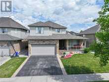 905 WOODBINE Court Kitchener