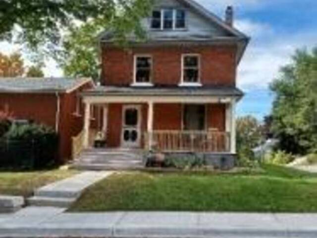 72 PERRY Street Woodstock Ontario