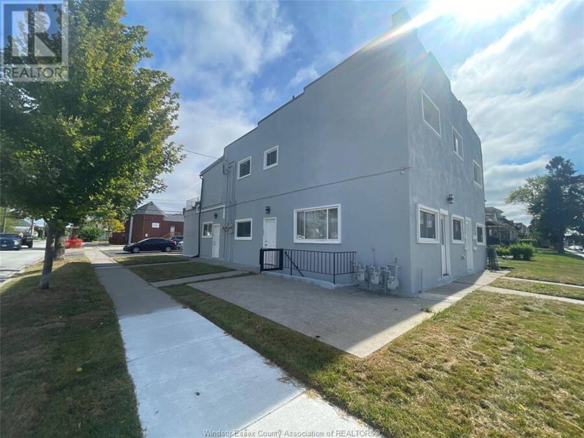 904 ELSMERE Unit# 900A Windsor