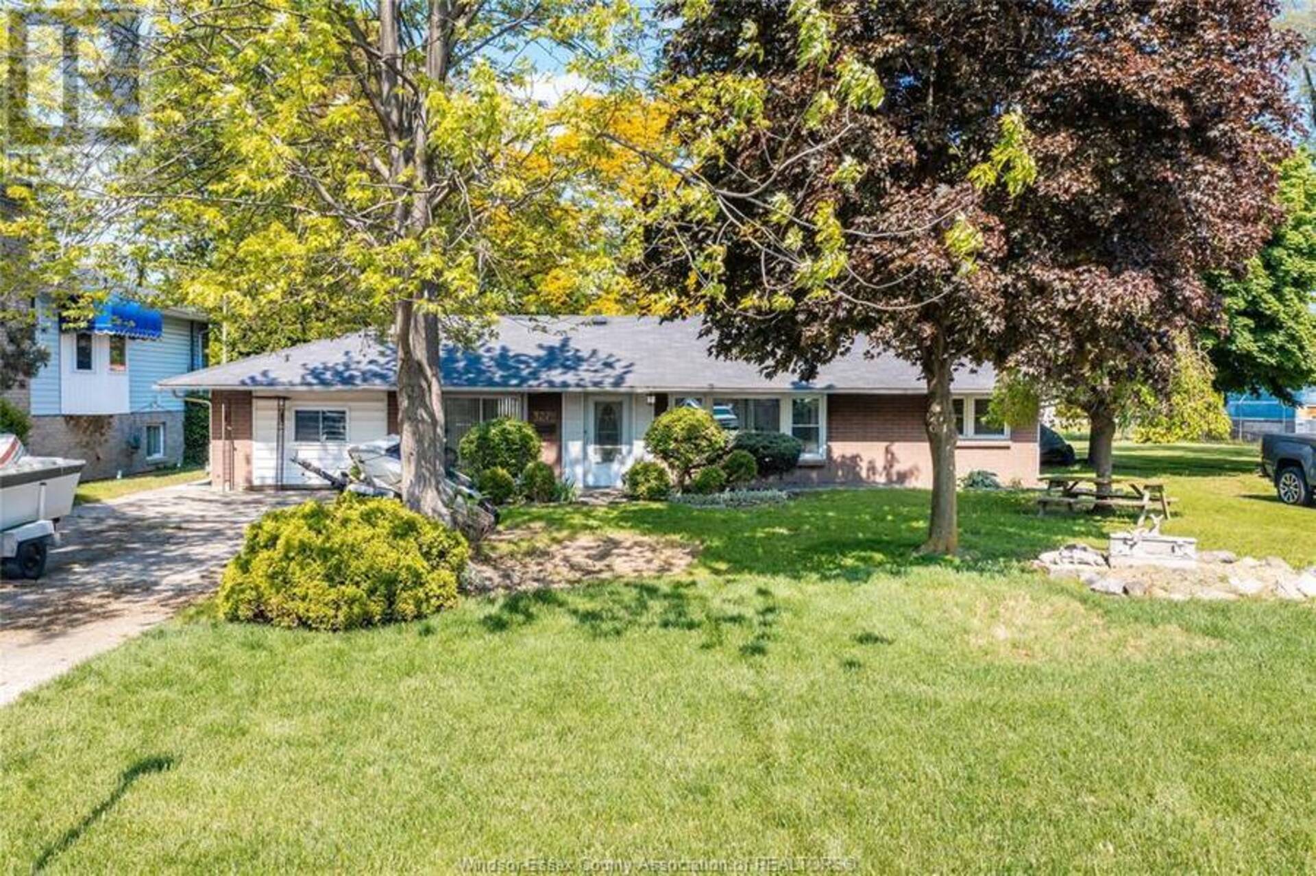 3278 CLEMENCEAU BOULEVARD Windsor