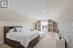 1091 WOODLAND Lakeshore