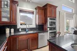 1091 WOODLAND Lakeshore