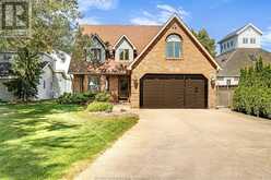 385 LAKEVIEW DRIVE Lakeshore