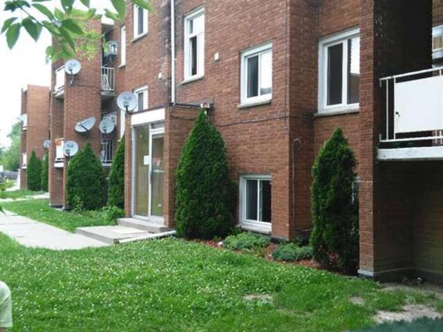 2480 RIVARD AVENUE Unit# 8 Windsor Ontario