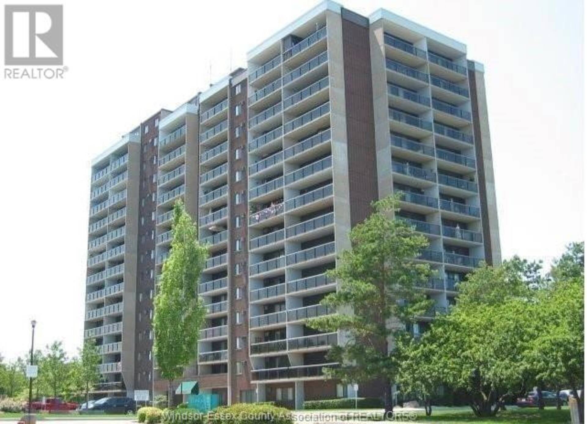 9099 RIVERSIDE DRIVE East Unit# 1202W Windsor