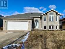 4348 GOLFCOURSE CRESCENT Windsor