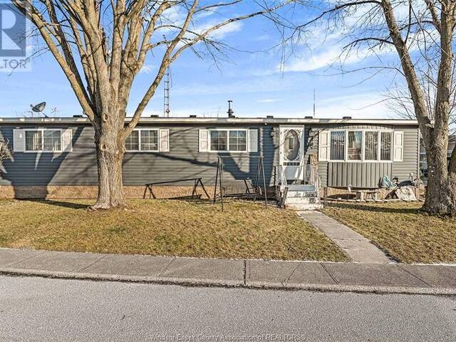 1 HICKORY COURT McGregor Ontario