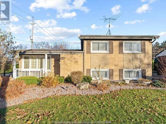 836 GREENDALE DRIVE Windsor Ontario