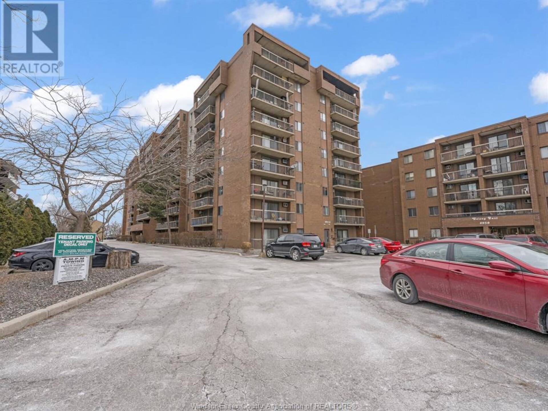 3936 WYANDOTTE STREET East Unit# 805 Windsor