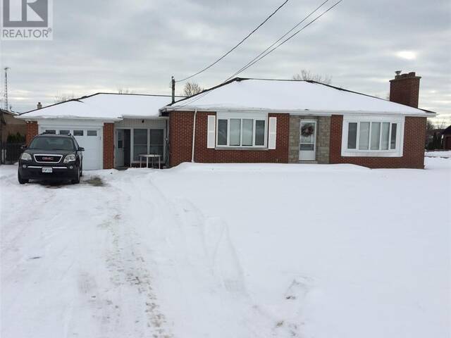 214 SEACLIFF DRIVE Leamington