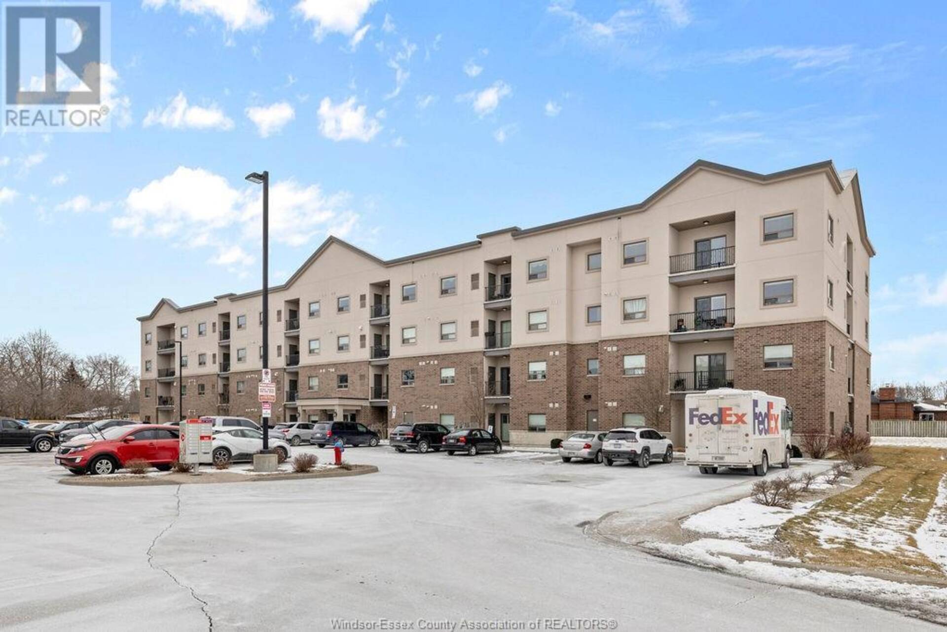 8475 WYANDOTTE STREET East Unit# 209 Windsor