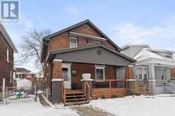 1473 GILES BOULEVARD Windsor