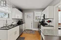 1473 GILES BOULEVARD Windsor