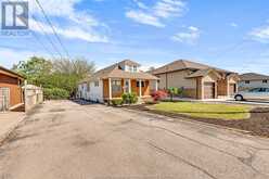 3999 Grand Marais Windsor