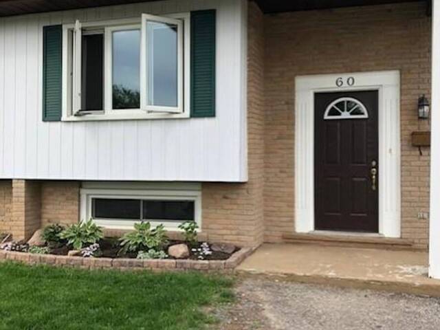 60 Meadow Woods CRESCENT Kitchener Ontario