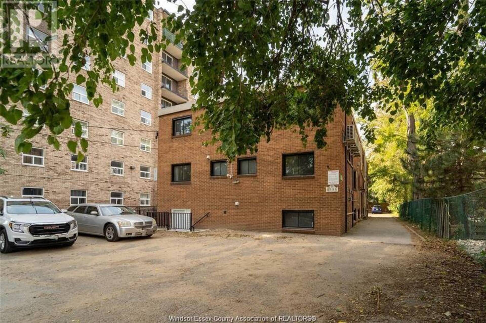 3150 Peter Unit# 9 Windsor