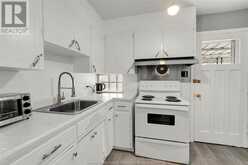 5245 WYANDOTTE STREET East Unit# LOWER Windsor