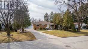 4155 CASGRAIN DRIVE Windsor