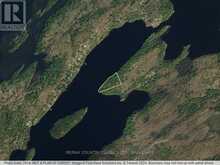 000 BULL LAKE Central Frontenac