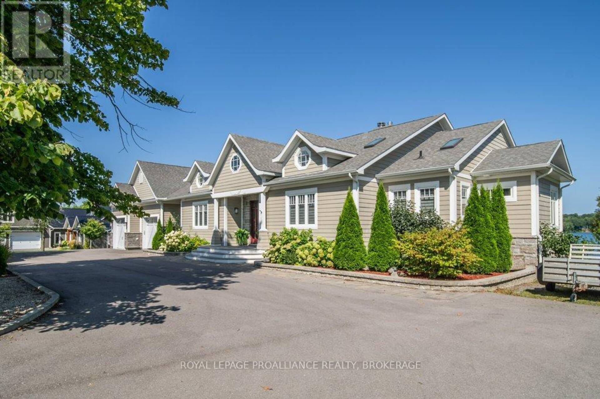 326 SPITHEAD ROAD W Frontenac Islands