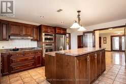 4734 LAKESIDE LANE Loyalist