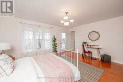 4734 LAKESIDE LANE Loyalist