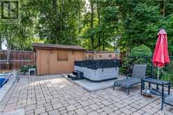 16 CAMROSE Drive Brantford