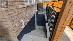 2 TURNBULL Drive Brantford