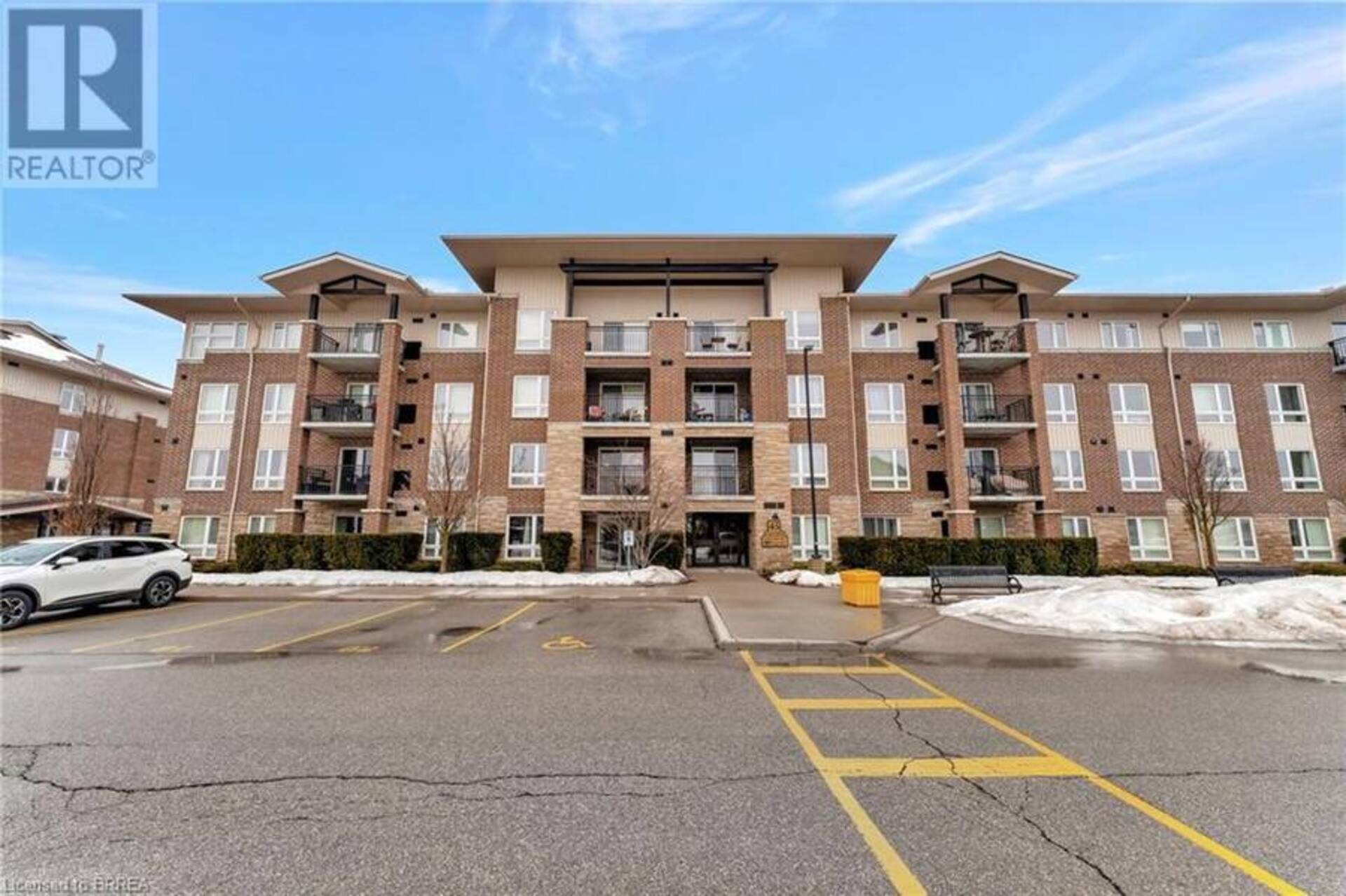 45 KINGSBURY Square Unit# 213 Guelph