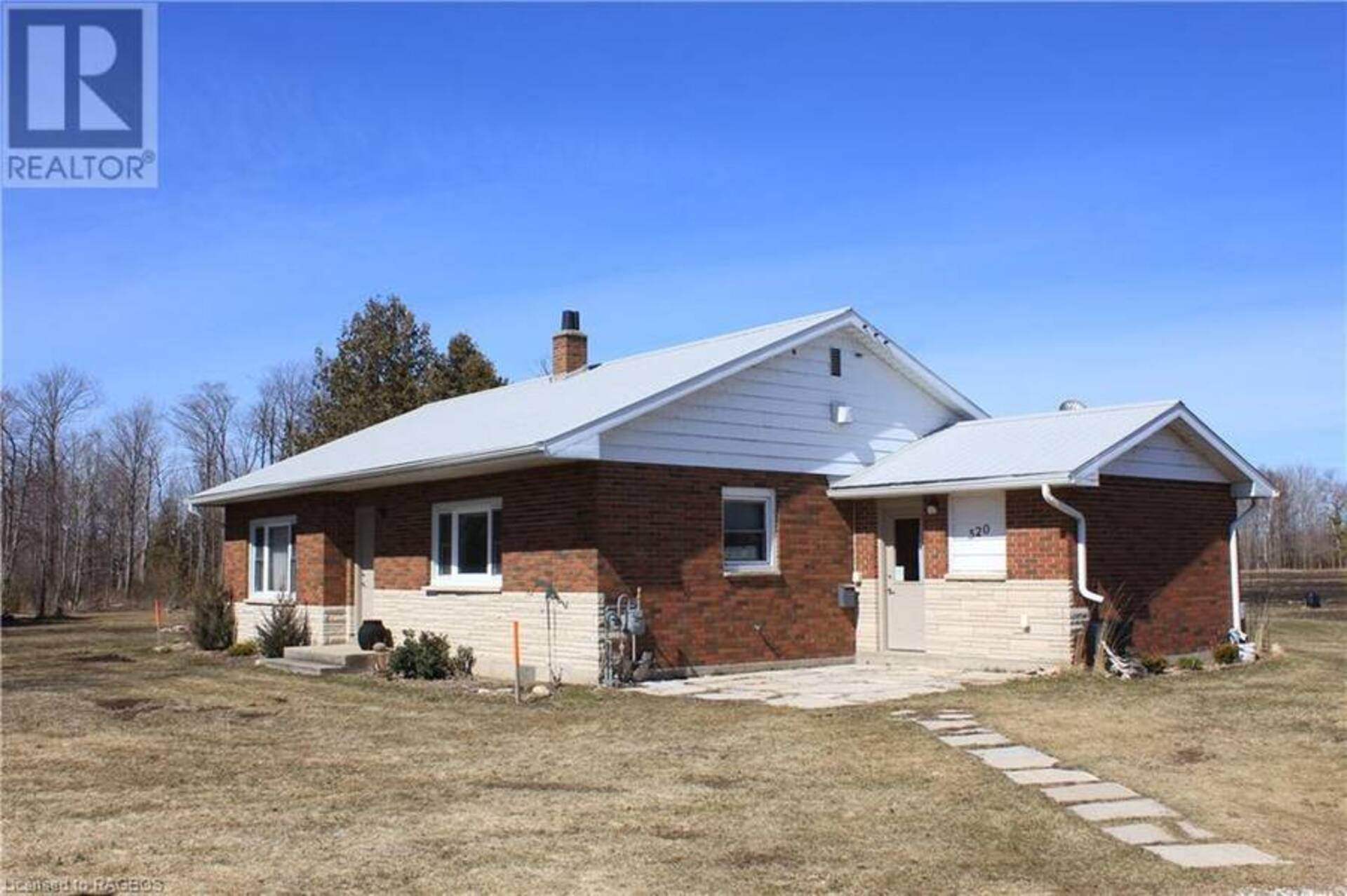 520 N RAILWAY Street Saugeen Shores