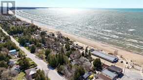 9 LAKESHORE Boulevard S Sauble Beach