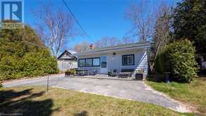 9 LAKESHORE Boulevard S Sauble Beach