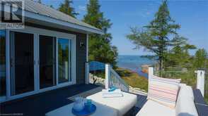 422 DORCAS BAY Road Tobermory