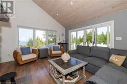 422 DORCAS BAY Road Tobermory