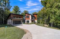 19 WALKER Way Sauble Beach