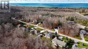 18 WALKER Way Sauble Beach