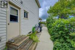 121 PARKSIDE Drive W Fergus