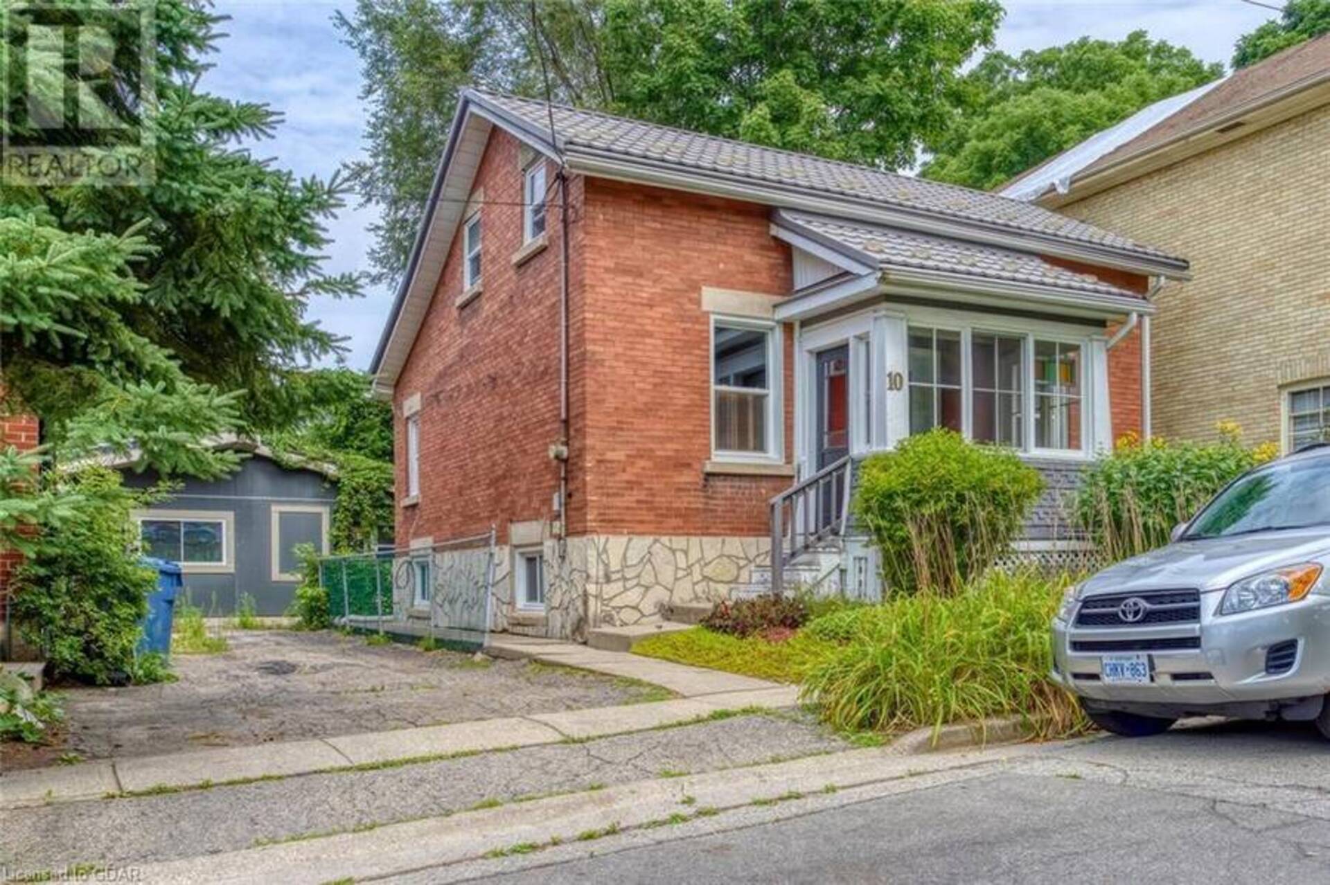 10 PEARL Street Guelph