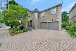 25 MANOR PARK Crescent Unit# 11 Guelph