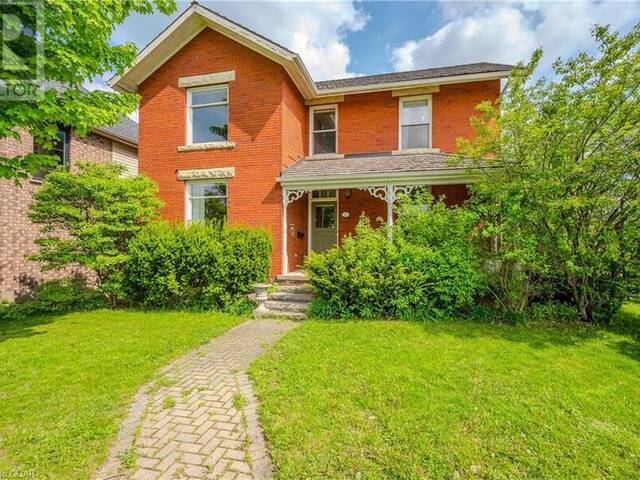 61 CLAIRFIELDS Drive E Guelph Ontario