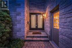 25 MANOR PARK Crescent Unit# 7 Guelph