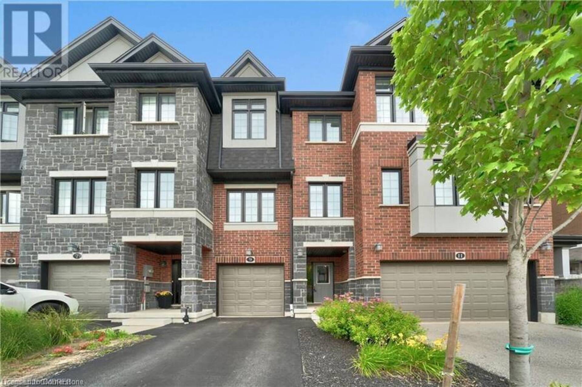 88 MONARCH WOODS Drive Kitchener