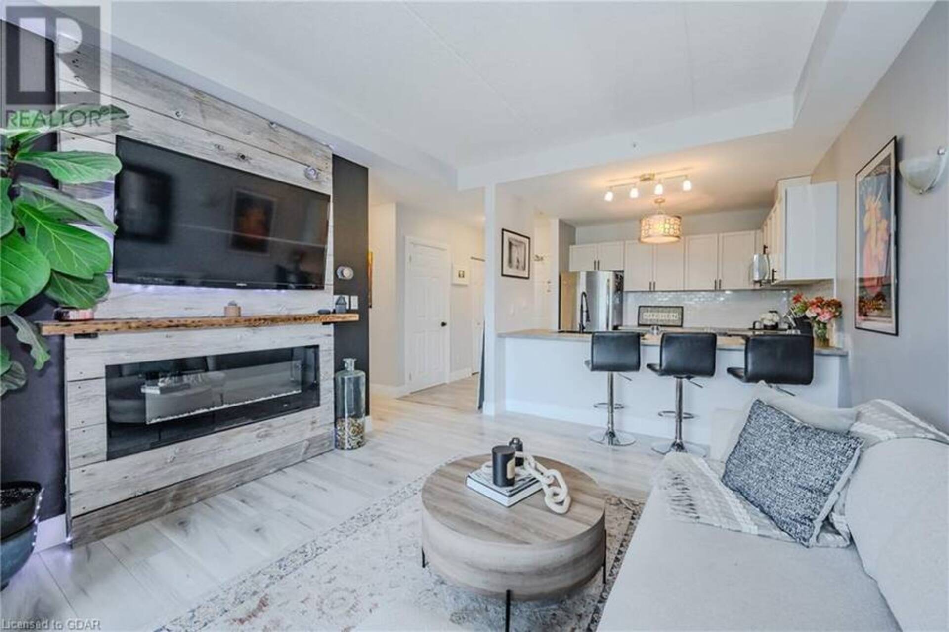 2 COLONIAL Drive Unit# 108 Guelph