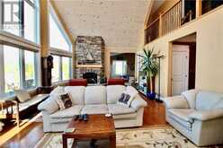 211 EAGLE DR Northern Bruce Peninsula