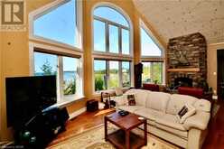 211 EAGLE DR Northern Bruce Peninsula